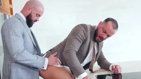 menatplay: Sir Peter's Online Folly