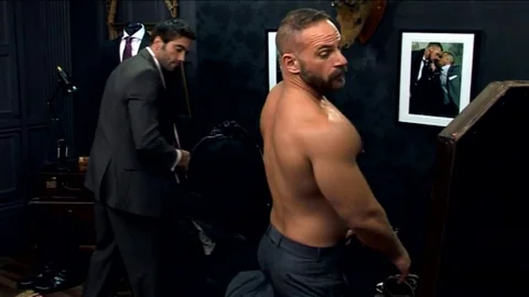 menatplay: Samuel Colt's Unseen Suit Fitting Experience